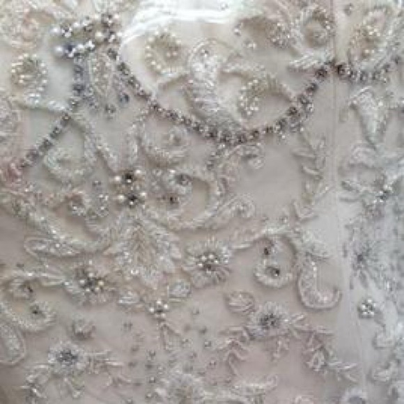 Kenneth Poole wedding dress.   Size 8 appropriate.  Lace up back.  Elegant. - Picture 10 of 11